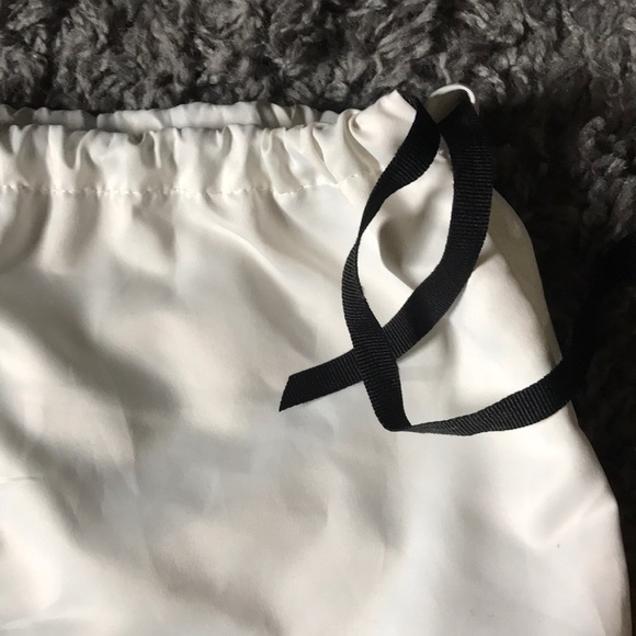 Gucci draw string - Picture 2 of 2